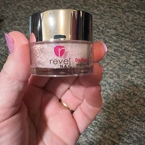 Revel dip powder
